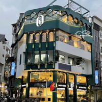 Cho Thuê Biệt Thự Sân Vườn Trung Tâm Quân Hai Bà Trưng Hà Nội Diện Tích: 240M2X5Tầng Mặt Tiền: 9M