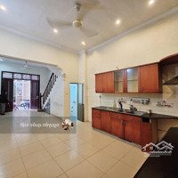 Phân Lô Oto Tránh Nguyễn Chí Thanh. Xây 5 Tầng Mt4.2M Hai Mặt Thoáng. Cách Mp 30M. Giá Bán 15.6 Tỷ.