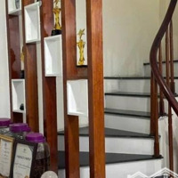 Cho Thuê Nhà Ngõ Lê Văn Lương.diện Tích55M2 X 4T. Ôtô Đỗ Cửa. Giá 22 Triệu