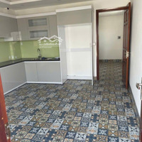Chính Chủ Bán Nhà Khu Phân Lô Ô Tô Tránh Phố Dương Văn Bé.diện Tích 56M 5 Tầng Thang Máy Đẹp .