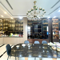 Sang Xịn! Phân Lô Hoàng Quốc Việt, Trước Nhà Ô Tô Tránh, Thang Máy, Gara Ô Tô, Dân Trí Cao, 71M*8T