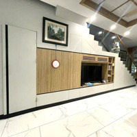 Cho Thuê Bt Vinhomes Thăng Long 158M2 5 Phòng Ngủfull Nội Thất Xịn Có Thang Máy, Giá Thuê 32 Triệu
