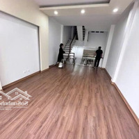 Cho Thuê Nhà Ngõ 106 Hoàng Quốc Việt 68M2X5T Ô Tô Đỗ Cửa