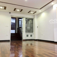 Cho Thuê Nhà Mp Trường Chinh, Vỉa Hè Rộng. Diện Tích 45M2 X 6 Tầng. Mặt Tiền 6M. Giá Bán 45 Triệu