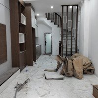 Bán Nhà Phố Định Công -Nhà Xây Mới Full Nội Thất. Diện Tích: 30M.5 Tầng.mt 3,5M. Giá Bán 7,6 Tỷ.