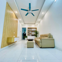 Nhà Hiếm Khương Trung Ô Tô Đỗ Cửa, 1 Phút Ra Phố, Lô Góc 2 Thoáng, Nhà Mới Full Nội Thất, 50M2*4T