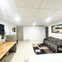 Chính Chủ Cho Thuê Studio Gần Lotte Tây Hồ, Nhà Mới 100%,Diện Tích35M2. Liên Hệ: 094 663 8663