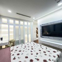 Bán Chcc Oriental Plaza, Tân Phúdiện Tích105M2 3 Phòng Ngủ 3 Vệ Sinhgiá Bán 4 Tỷ Hỗ Trợ Vay Liên Hệ: 0703445188 Trân