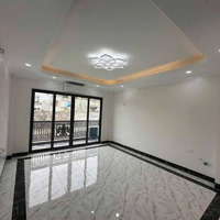Tòa Nhà Văn Phòng, Khu Phân Lô Vip, Lô Góc, Phố Nguyễn Chánh - Trần Duy Hưng, Thiết Kế Thông Sàn Ở
