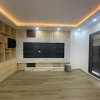 Bán Nhà Phân Lô Đội Nhân Ba Đình , 30M Oto Đỗ , 6 Tầng Thang Máy , Nhà Xây Mới , Chỉ Hơn 9 Tỷ