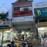 Chính Chủ Bán Nhà 1Lầu (4,5X25) Mặt Tiền Ngay Chợ Chợ Đệm Giá Bán 1Tỷ 250 Triệu, Đang Cho Thuê 15 Triệu/Tháng