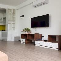 Cho thuê căn hộ tại Vũ Miên, Yên Phụ, Tây Hồ, rộng 80m2, 2PN, có ban công, nhà đẹp