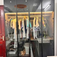Cho Thuê Tầng 3 Nhà Dương Quảng Hàm Full Đồ Ngay Ô Tô