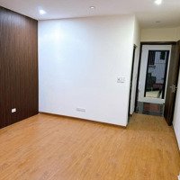 Bán Nhà Phố Đức Giang - 2 Mặt Thoáng - Ô Tô Ghé Cổng - Dt=38M2 X 3T, Giá Bán 5,1 Tỷ