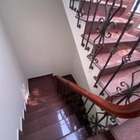 Cho Thuê Nhà Hào Nam 32 Triệu,Diện Tích70M X 5T Thiết Kế Hiện Đại, Nội Thất Cơ Bản Phù Hợp Vp, Mô Hình Sạch