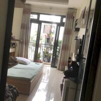 Cho thuê nhà 4 tầng Đức Giang - Giá 9 triệu * Sát trường tiểu học Đức giang