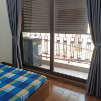 Cho Thuê Chung Cư 35M2 Full Đồ Phố Hoàng Như Tiếp, Có Ban Công, Máy Giặt Riêng 5.5 Triêu:0916393862