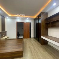 Đội Nhân, Ba Đình.diện Tích35M2 X 6 Tầng,Mặt Tiền4,3M, Giá Bán 9,6 Tỷ. Thang Máy, Phân Lô, 20M Ra Ô Tô Đỗ.