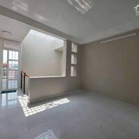 Bán nhà Hẻm xe hơi Quận 7 - DT: Ngang 4m x Dài 14m - Giá bán: 6 TỶ 990 TRIỆU