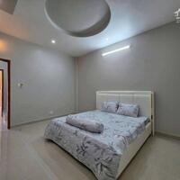 Bán nhà Hẻm xe hơi Quận 7 - DT: Ngang 4m x Dài 14m - Giá bán: 6 TỶ 990 TRIỆU