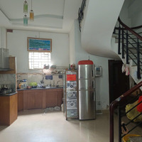 Nhà Mật Tiền Đường Số Xe Hơi Tránh Nhau, Giáp Nguyễn Thị Định Đang Mở Rộng, Vừa Ở Vừa Kinh Doanh