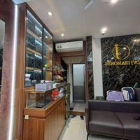 [Có 1 Không 2Nhà Mặt Phố Giảng Võ,Ba Đình-70M2 Giá Chỉ 29,5Tỷ-Vị Trí Đẹp Mê Hồn-Thông Số Vàng Bđs]