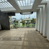 Siêu Hiếm- Gấp Bán Ngang Lớnhẽm Xe Hơihồ Biểu Chánh, P11, Pn.diện Tích6X 13M, 3Tầng. Giá Bán 9.8 Tỷcó Thương Lượng0356050599
