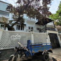 Bán Biệt Thự 3 Tầng Đẹp Nhất Khu Làng Báo Chí Thảo Điền 10X11M Giá Chỉ 24 Tỷ