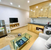 Căn Hộ 1K1N Full Đồ Xịn, Ban Công Thoáng, Oto Đỗ Cửa, Nhà Ngõ 35 Đặng Thai Mai, Tây Hồ 42M2