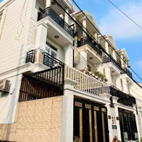 Trường Thọ, Thủ Đức - Nhà 3 Tầng - 2 Mặt Tiền Mô Tả: - Diện Tích : Ngang 4X13 ( 51M2 )