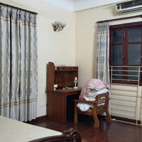 Bán Nhà Ngọc Lâm 52M2 , 3 Tầng, 10M Ra Ô Tô Tránh , Full Nội Thất , Giá Bán 6,6 Tỷ