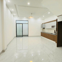 Nhà 3 Tầng Hẻm Oto Đoàn Trần Nghiệp / Vĩnh Phước / Nha Trang