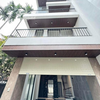Hồ Tây - Lạc Long Quân Nhà 7 Tầng Thang Máy Thông Sàn Ô Tô 7 Chỗ Vào Nhà