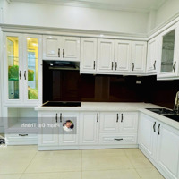 Cực Hiếm! Duy Nhất Căn Nhà Phố Trạm,Diện Tích42M2 X 5 Tầng Xmặt Tiền7.5 M, Giá Chỉ 7.X Tỷ. Liên Hệ: 0989819365