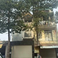 Thanh Lý Nhà Trả Nợ .Nhà 1 Trệt 2 Lầu. Nguyễn Trung Trực,Đông Hòa,Dĩ An,6,8 Tỷ, 72M2.Cho Thuê 20 Triệu