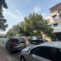 Thanh Lý Nhà Trả Nợ .Nhà 1 Trệt 2 Lầu. Nguyễn Trung Trực,Đông Hòa,Dĩ An,6,8 Tỷ, 72M2.Cho Thuê 20 Triệu