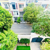 Bán Đất Biệt Thự Khu Nguyễn Văn Hưởng Quận 2.Diện Tích 15X20M Cn 316M2.Gía 48 Tỷ Xây Hầm 3 Tầng.