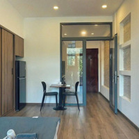 Căn Hộ 1 Phòng Ngủ Full Nội Thất Tại Trung Tâm Quận 3 Đối Diện Công Viên Lê Văn Tám