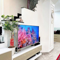 Bán Nhà Dốc Tam Đa Tây Hồ,Diện Tích50M2,Mặt Tiền5M, Giá Bán 11.9 Tỷ, Nhà Đẹp Nội Thất Đầy Đủ, 5M Ra Ô Tô