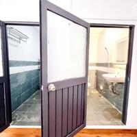 Căn hộ cho thuê cực phẩm ngay lòng quận 10, 2 phòng ngủ có cửa sổ, view siêu đẹp