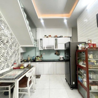 Hot! Nhàhẽm Xe Hơiphạm Văn Hai - Gần Cmt8, 4 Tầng Btct, 4 Phòng Ngủ- Giá Chỉ 7 Tỷ, Sổ Chuẩn, Giao Dịch Nhanh
Ch