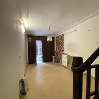 Cho Thuê Nhà Khu Vực Hoàng Hoa Thám (Phù Hợp Với Hộ Gia Đình Và Văn Phòng Công Ty)