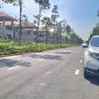 Cần Bán Miếng Đất Đẹp Đường Nhựa Đối Diện Dự Án Swanpark