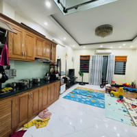 Chính Chủ Bán Nhà Phố Hoàng Mai - Oto Tránh - Kinh Doanh - Sầm Uất - 40M2 Giá Bán 13,5 Tỷ