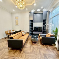 Bán Nhà Hồng Tiến 60M2-Hơn 11 Tỷ-Dân Xây-Full Nội Thất-30M Ra Mặt Phố Hồng Tiến-Lô Góc 3 Thoáng