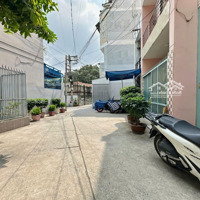 Vip.! Nhà 4 Tầng Cmt8, Hẻm Xe Hơi Gần Công Viên Lê Thị Riêng..!