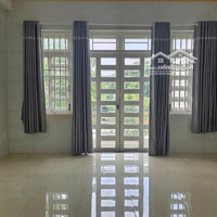 Bán Nhà Kdc Central Garden, 1 Trệt 2 Lầu, Hoàn Công Sẵn Giá Shock 5 Tỷ 200