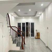 Cho Thuê Nhà Ngõ 267 Hoàng Hoa Thám-Ba Đình. Diện Tích: 55M2 X5T.ôtô Vào Tân Nhà ,Nội Thất Đầy Đủ. Giá 16 Tr