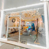 Cho Thuê Nhà Mặt Tiền Trần Phú , Quận 5 - Dt: 7X22M - 6 Tầng Thang Máy - Giá Bán 75 Triệu/Tháng .