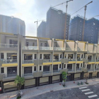 Chỉ 3Ty Có Ngay Np Thương Mại Bcons Uni Valley Dĩ An Bình Dương , Vay 65% ,Sẵn Sổ Đỏ Bàn Giao Luôn